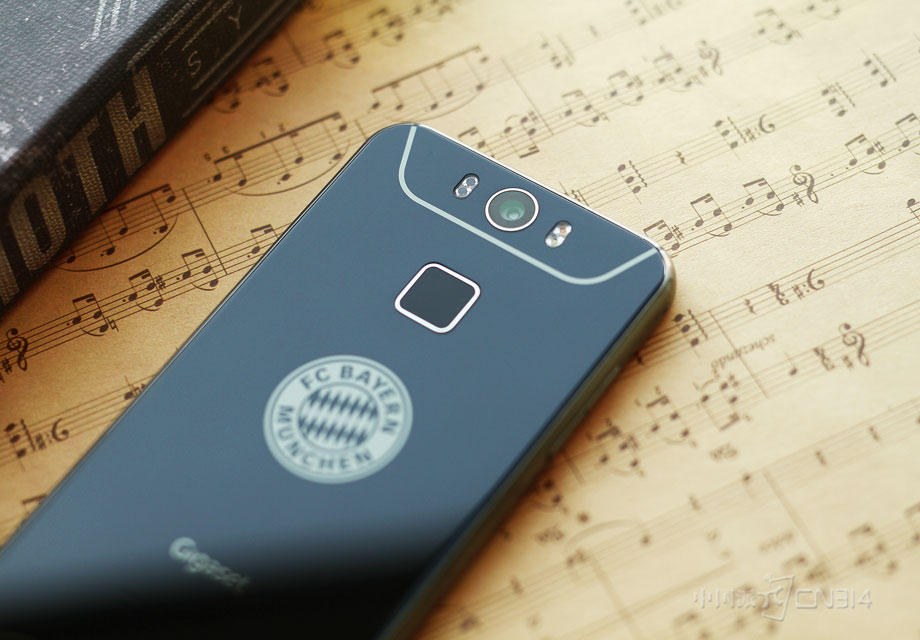 ����ͷ�·�Ϊһ��ָ��ʶ��ģ�飬һ����ʵ�Logo�쳣ҫ�ۡ�