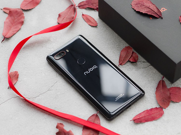 ET技术颠覆手机体验!努比亚Z18美图赏析