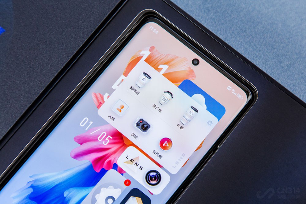 ӰϵͳʻX60 Proĺ֮һһ3200صǰͷӵнϸߵĽסϸڣͬʱ֧ҹա¼ȫ̬ƬƵARĵģʽ