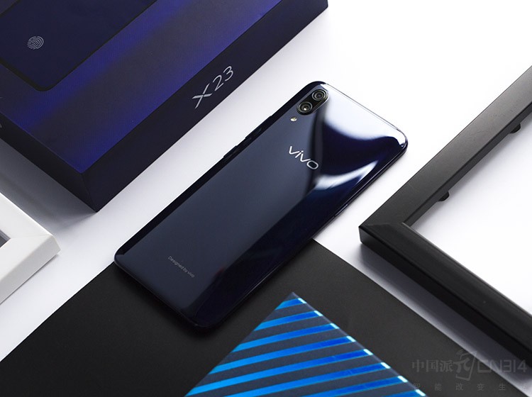 ���vivo X23һ��ҹ�������������3D��Ӱ�����Ƶ�ӳ���£��͵��в�ʧ�����ɢ�����������������ظС�