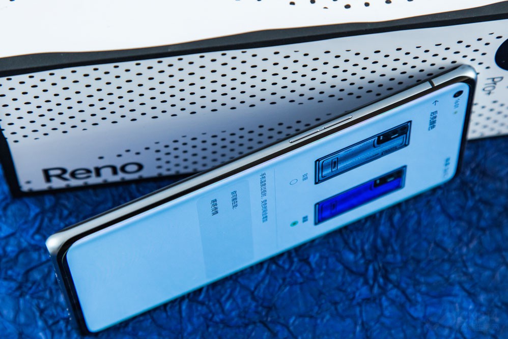 Ϊ˱ֻ֤ᱡOPPO Reno5 Pro+±ɫĺȿ0.15mm1.5gңҺ̬͹̬±ɫ϶׵ĺȺͼǧ˵ž˵ﵽֻϿõĳ̶ȡ