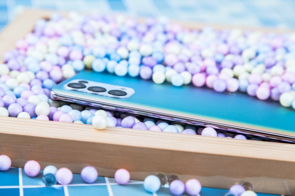 OPPO Reno5 Proڴ4350mAhػϣȻά˽ΪӯָУֻ7.6mm173gָзReno4 Pro൱ӽ