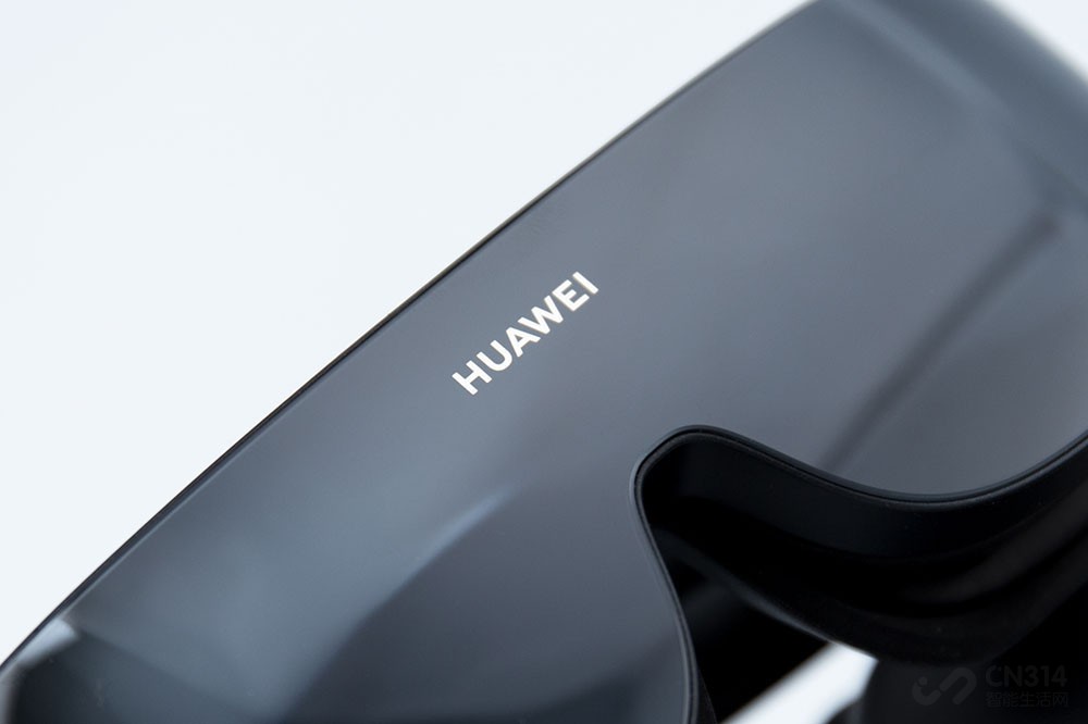 ųơ߸ҵơԼ侳ʢ硱ĻΪVR GlassѾڻΪ̳ǡȨ̡ΪꡢȨ̵ƽ̨ۺܾˣ߸˴ͳVRġء̬˳ʱԣڽ۵ĴԶڽϸڸǴȽʹżҪۿСԳŶ