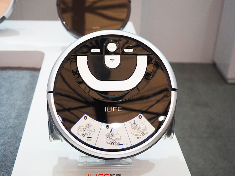 3��8�գ���̫������ģ�ļҵ�չ��2018 AWE���Ϻ���ʽ��Ļ�� ��Ϊ�ȼ�����CES���¹�IFA�Ĺ���ʢ�ᣬ AWE��������ȫ����ǧ���ҵ�Ʒ�ƺͿƼ���ҵ����Ҫ��չʾ��̨֮һ��Ҳ����ҵ��չ�ķ���ꡣ