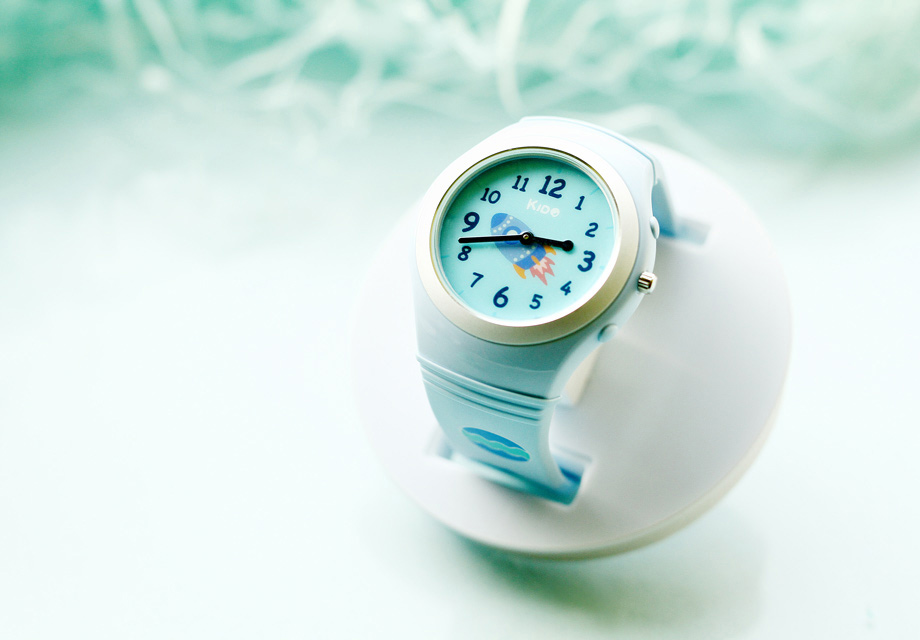 KIDO�������չ˵����ӿɰ������ԡ�ʯӢ���̡��������п�ͨͼ����ơ�