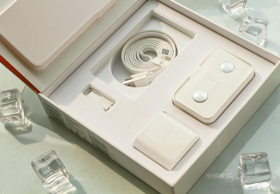 Gigaset���ME pure������ȫ�Ҹ���Ҳ�Ǵ���ϵ�ģ��ǳ����ۡ�