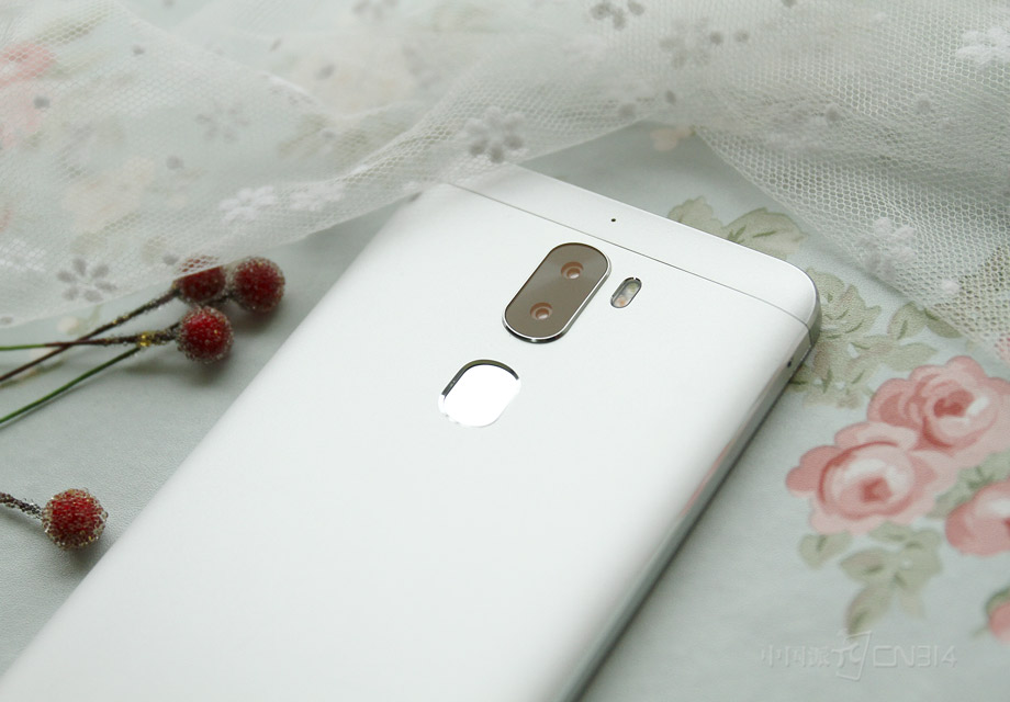 cool1 dual��̬�ֻ��䱸�˺���˫1300��˫����ͷ�����ȶ���˫��2.0��׼�����������������飻��־�Եľ���ָ�ƺ�Ȼ���С�