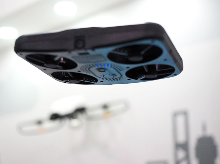 ��Ҳ������ħ�������ͬ���Ʒ�Ĳ�֮ͬ�������ø��ӵ�ң�أ��׼��ɷɣ����ּ�ͣ��