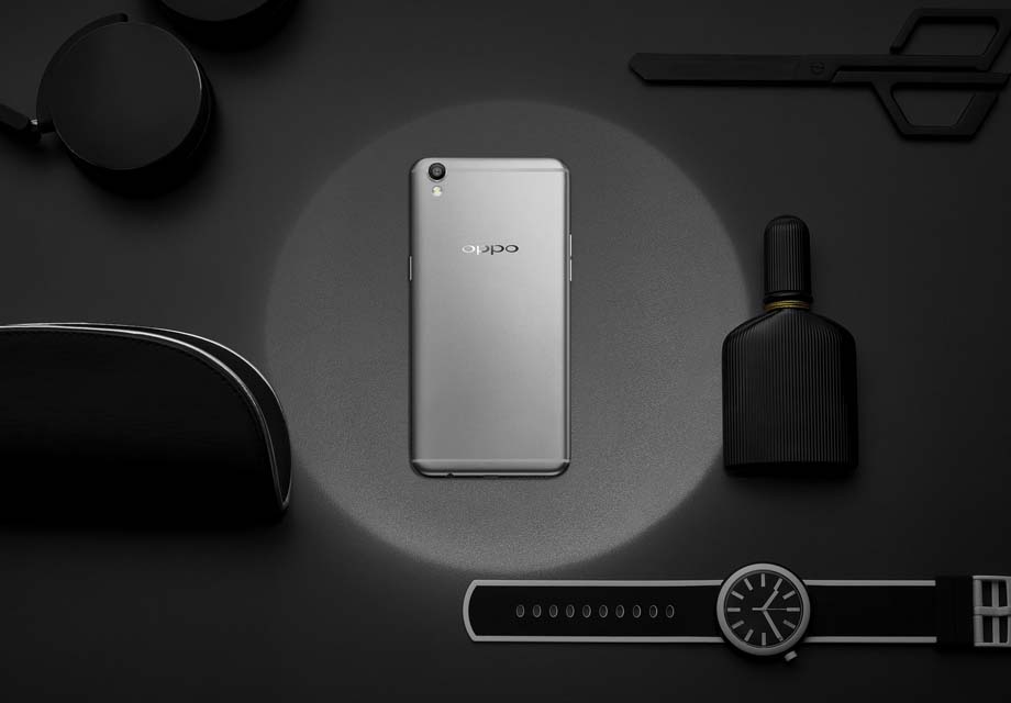 ���߿�������խ����ÿһ���ֻ����ʦ�����롣OPPO R9ѩ�һҰ澪�޵ĳ�խ�߿�һ������û��������ӡ������ʱ��OPPO R9ѩ�һҰ����ĻBM���ڱ߽�Ϊ0.5mm������Ļ�ڱ������ֻ������ױ߱�Ե������1.66mm��