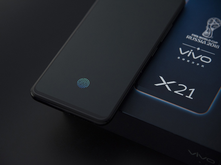 ���������õ�����vivo X21�ı����ָ��ʶ��棬�ڻ�û�е����ֻ�ǰ�����ܿ�����Ļ�·����۵�ָ��ʶ��ͼ����