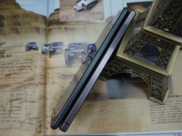 OPPO R3�ԱȻ�ΪP7084.jpg