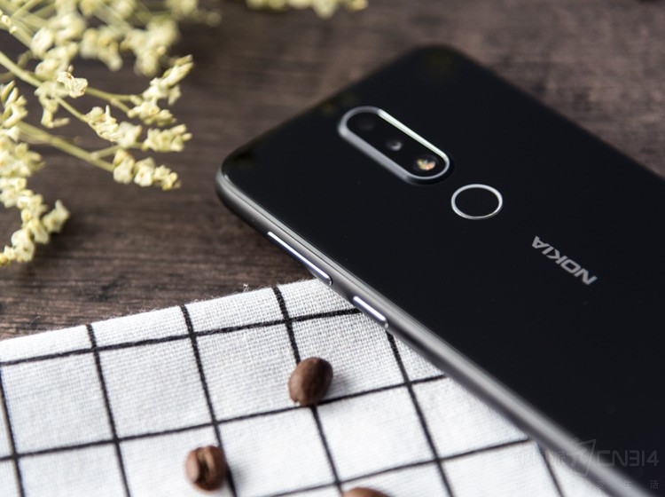 ǧԪ° Nokia X6רҵ