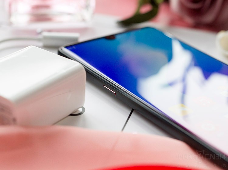 Ŭ����Z18�Աȼ��R1���������Ŷ�������