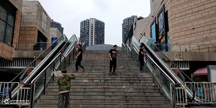 Ŭ����Z18�Աȼ��R1���������Ŷ�������