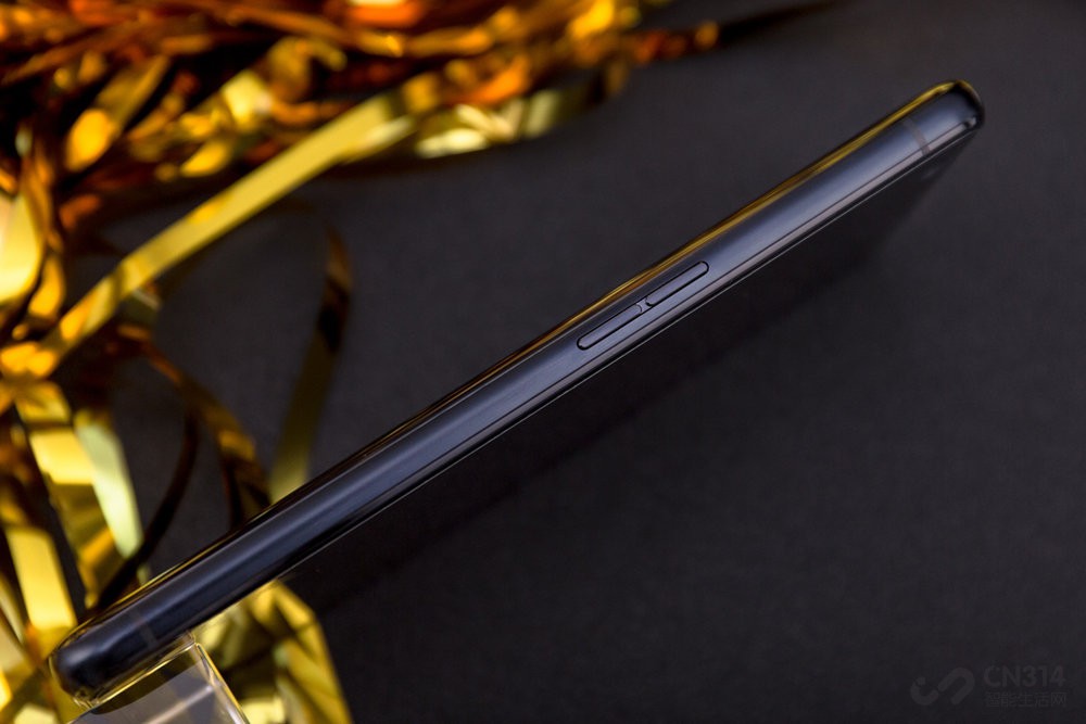 速度王者! 真我X50 Pro 玩家版首发评测 速度王者! 真我X50 Pro 玩家版首发评测
