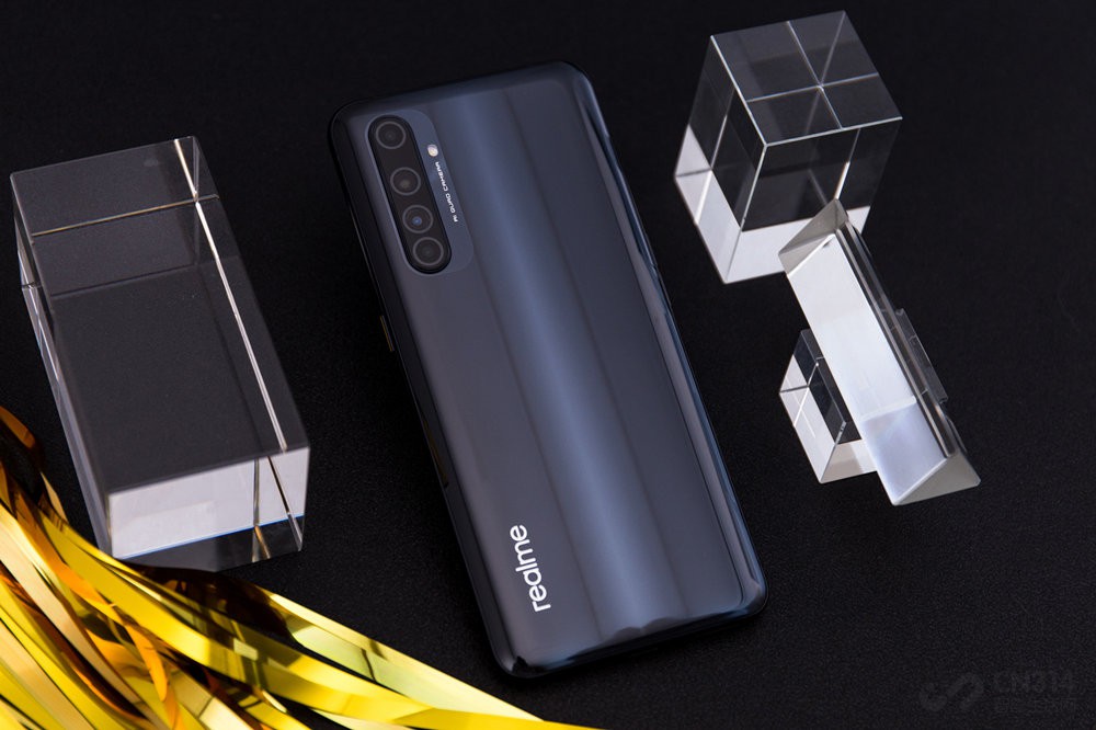 速度王者! 真我X50 Pro 玩家版首发评测 速度王者! 真我X50 Pro 玩家版首发评测