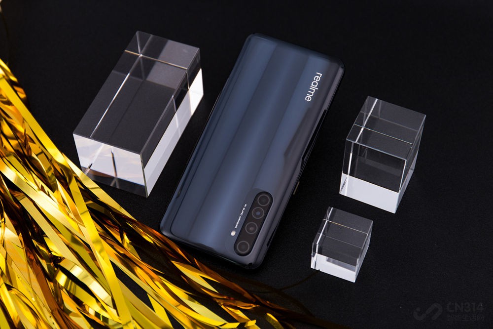 速度王者! 真我X50 Pro 玩家版首发评测 速度王者! 真我X50 Pro 玩家版首发评测