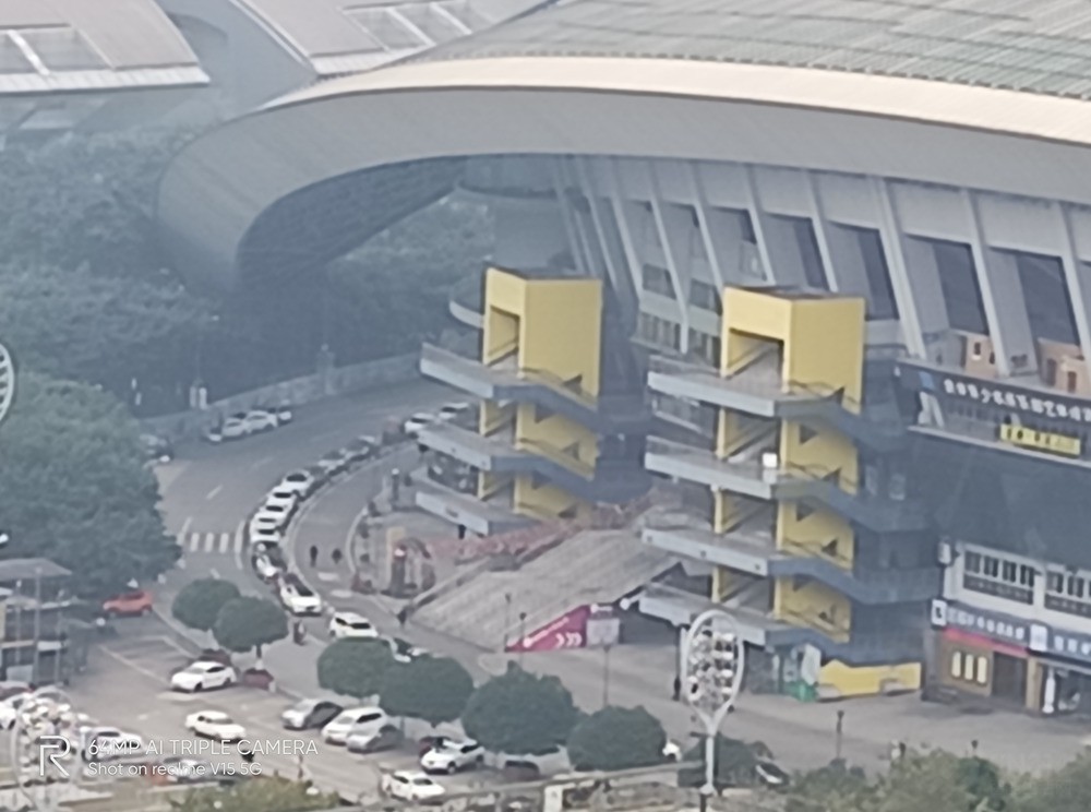 50W闪充 国潮“锦鲤”realme 真我V15评测 50W闪充 国潮“锦鲤”realme 真我V15评测