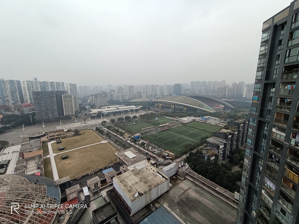 50W闪充 国潮“锦鲤”realme 真我V15评测 50W闪充 国潮“锦鲤”realme 真我V15评测