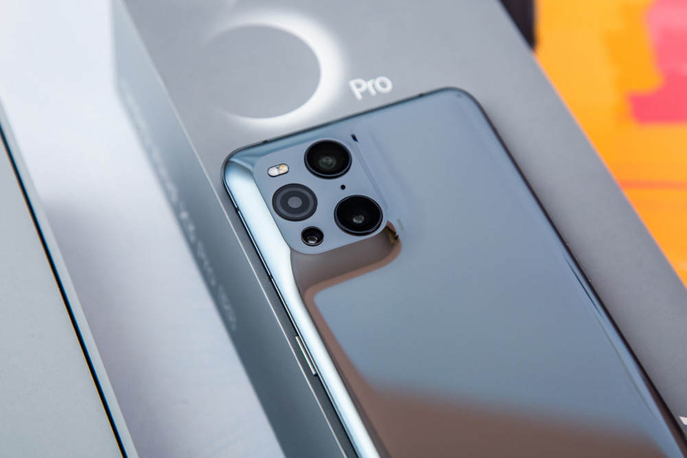 OPPO Find X3 Pro 10ɫɫԾǨ