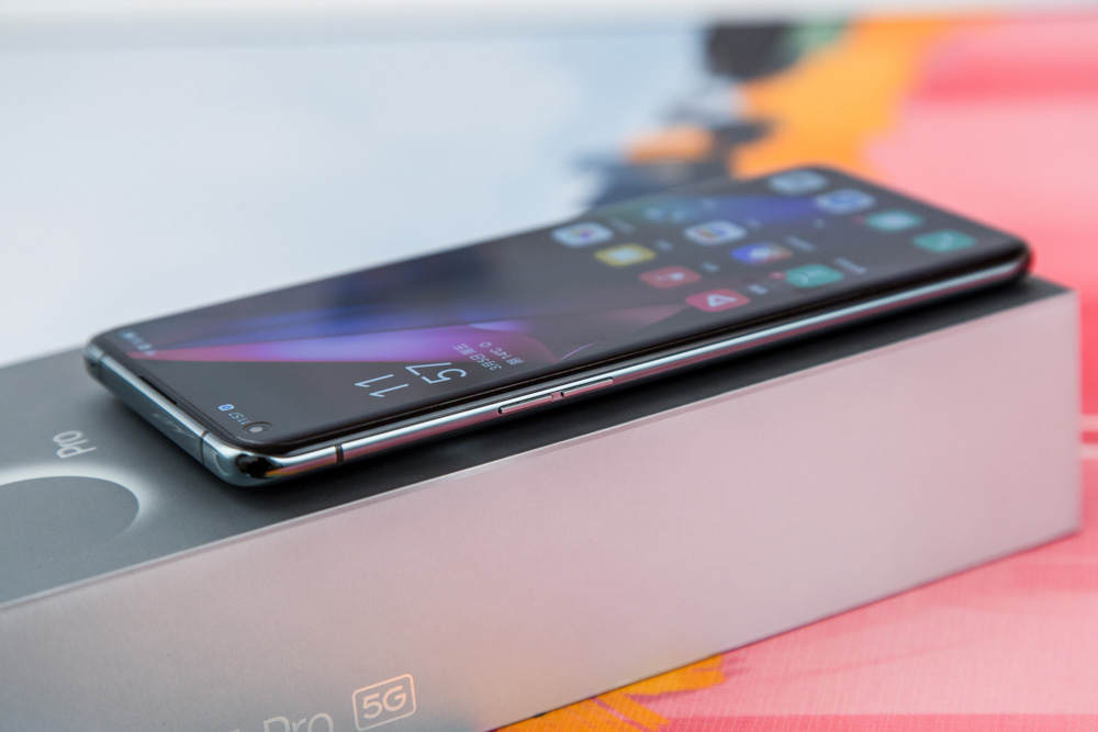 OPPO Find X3 Pro 10ɫɫԾǨ