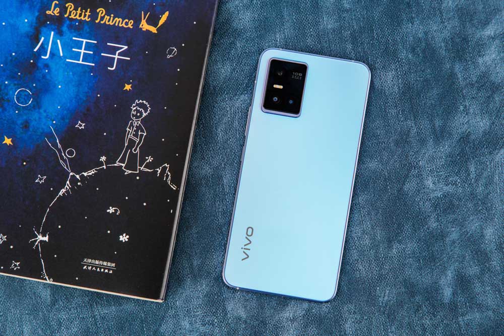 vivo S10 Pro áʱ䡱ܵɫѧ
