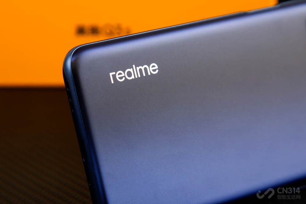 ԽǧԪ realme Q3s콢