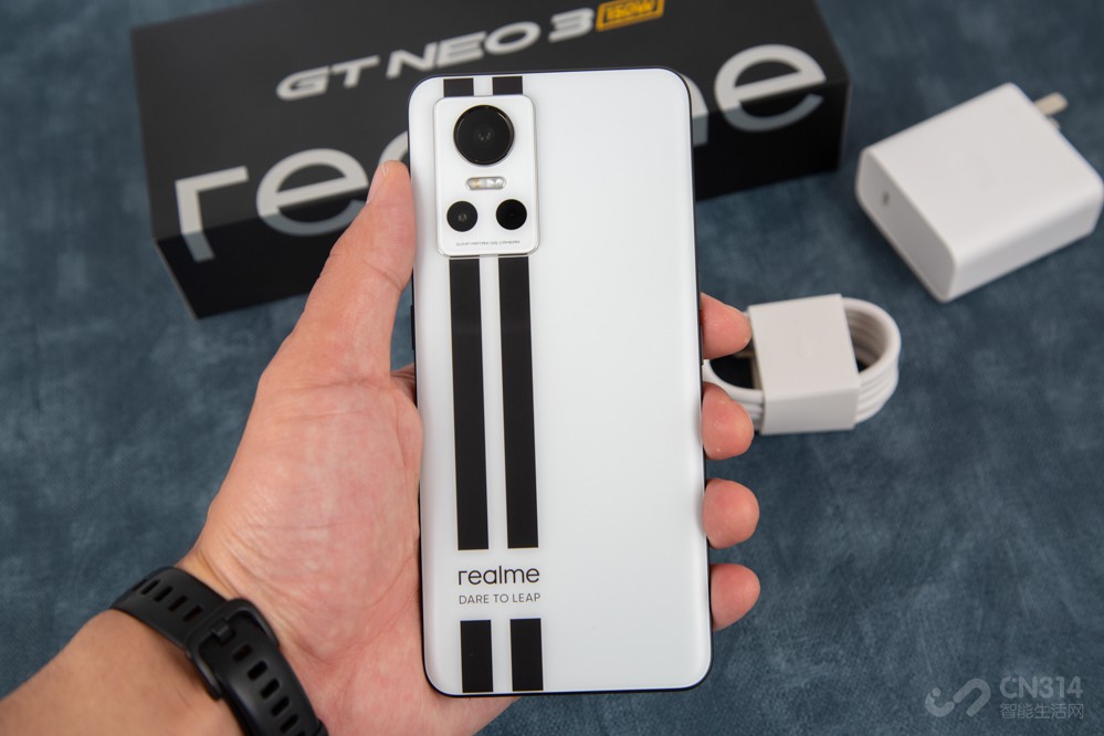 150W+天玑8100 真我GT Neo3年度最佳？