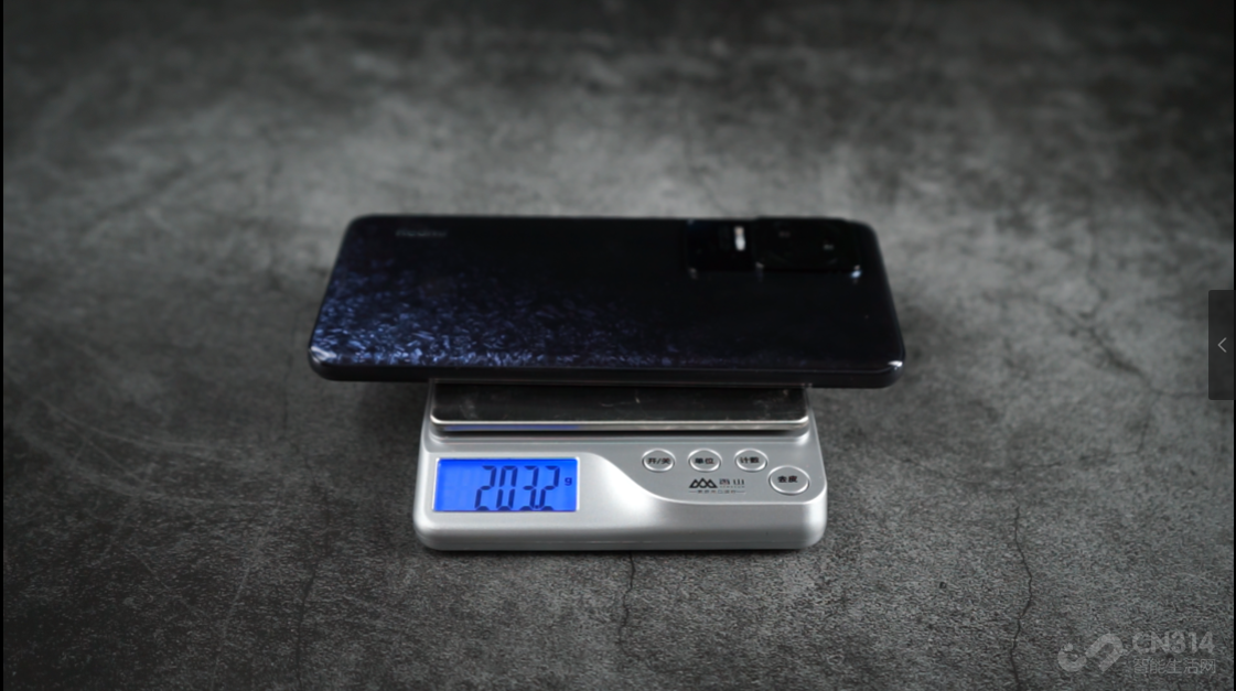 2500元最强对决 天玑8100新机谁更值得买