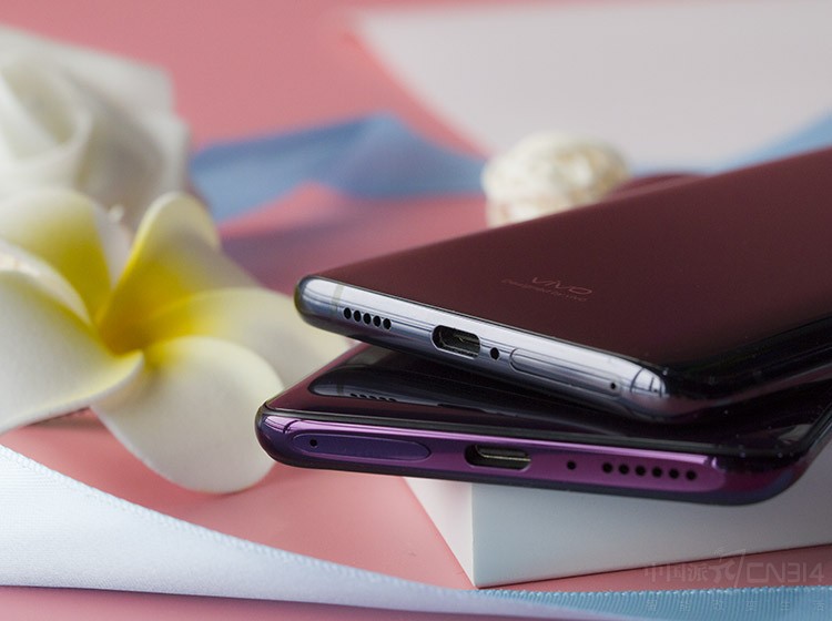 针尖对麦芒 OPPO Find X、vivo NEX对比