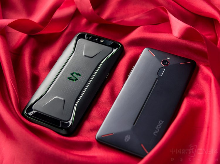 游戏手机就更耗电? 红魔黑鲨用行动说不