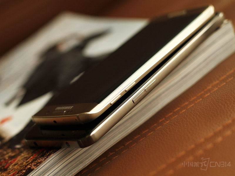 Gigaset ���ME pro������S6 edge�߿�Ա�.JPG
