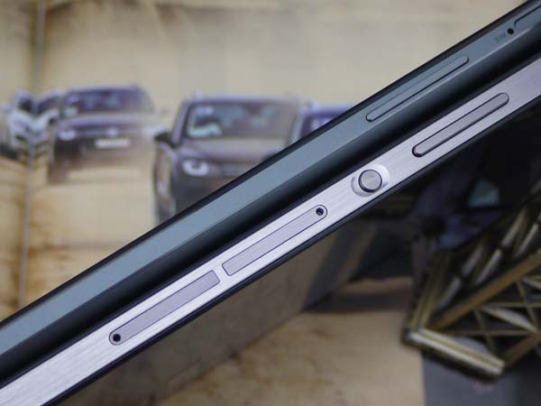 OPPO R3�ԱȻ�ΪP7037q7.jpg