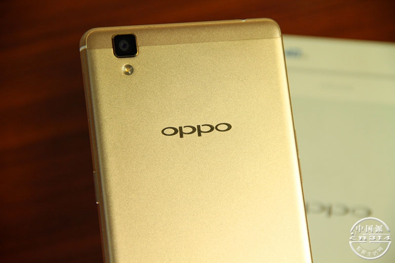 OPPO-R7s-2.jpg
