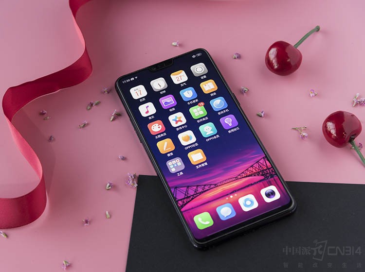 ͼƬ˵ ȫλOPPO R15