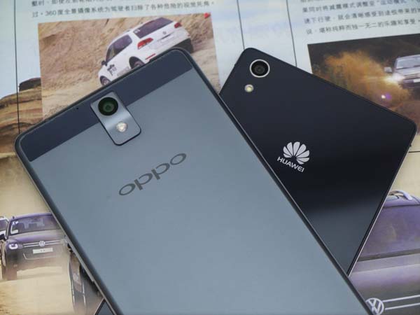 OPPO R3�ԱȻ�ΪP7061.jpg