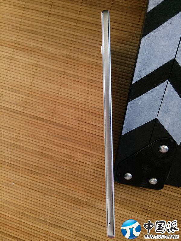 OPPO R52777.png