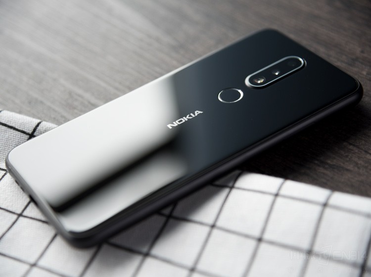 ǧԪ° Nokia X6רҵ