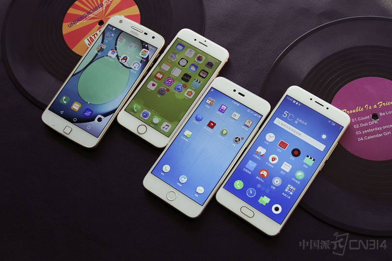 Moto Z Play指纹解锁真的出彩?横向比拼_中国