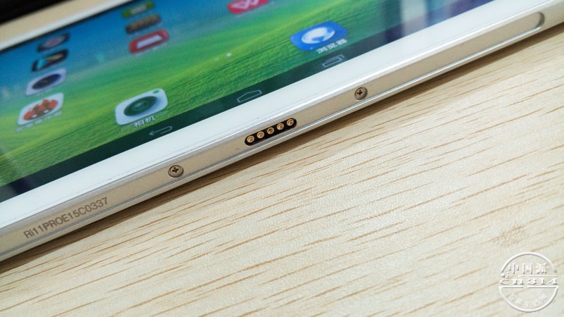 ��ħi11pro docking.jpg