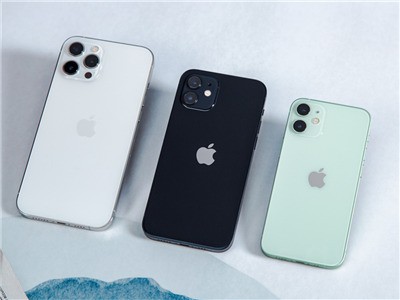 iPhone 12ϵ mini