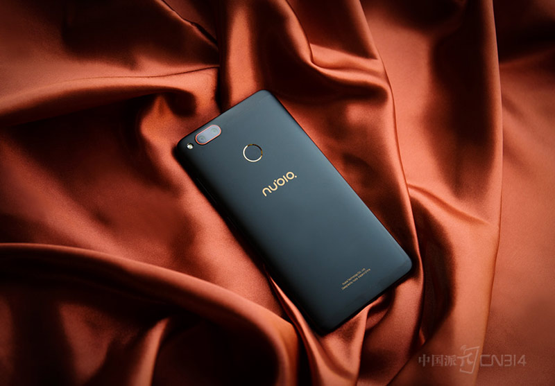 用手机追剧:没有努比亚Z17mini还真不行!