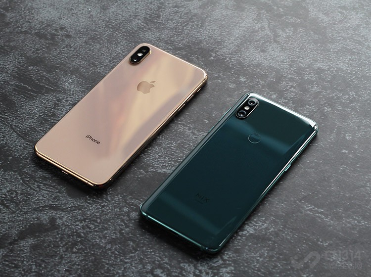 iPhone
