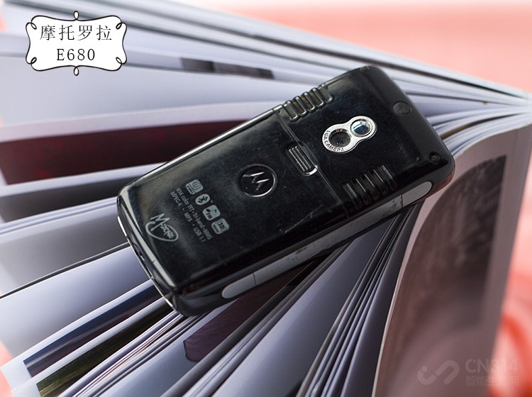 摩托罗拉E680 摩托罗拉E680