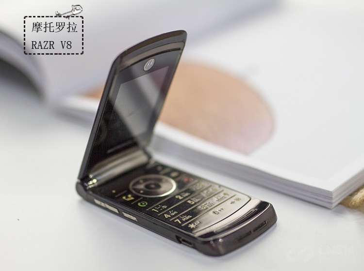 Ħ������RAZR V8