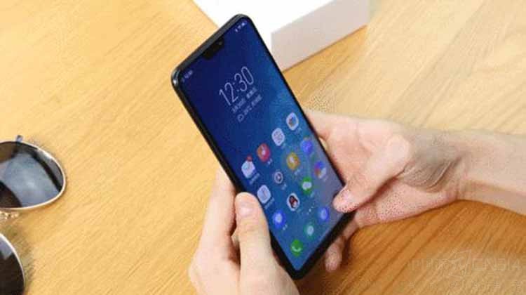 vivo Y85ʵ�⣺ǧԪ��Ҳ����תAI  �Ĵ�Ƭ