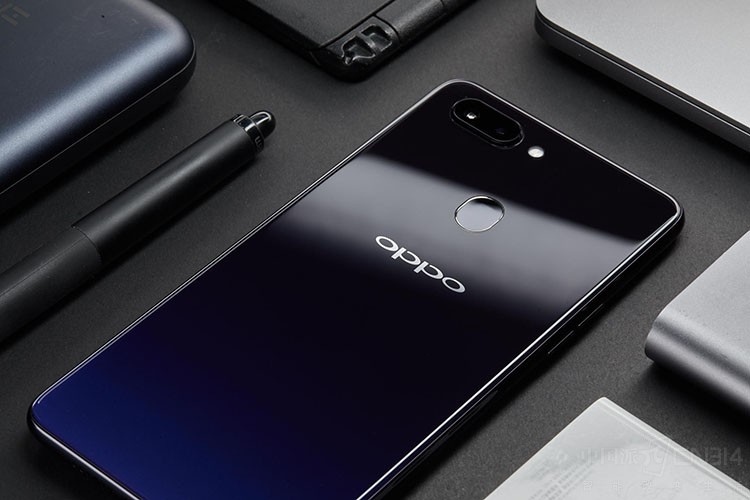 ������ٳ���Ӱ���� ��ֻȱһ��OPPO R15