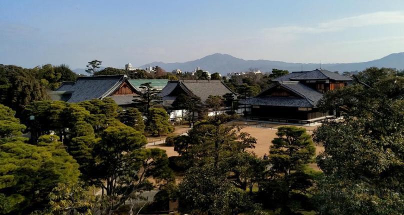 ���ڳ�������ʲô���գ�Сţ�����ξ���