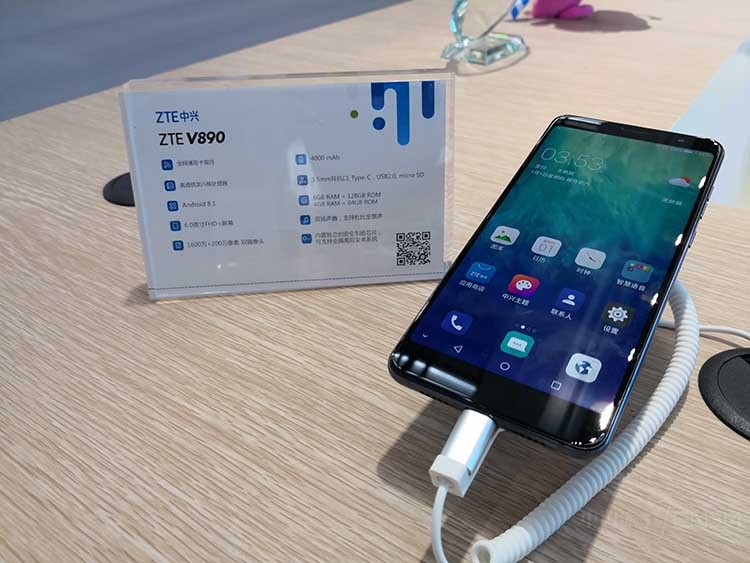 CITE 2018 Day1 ����չ����ֻ���ʵ��