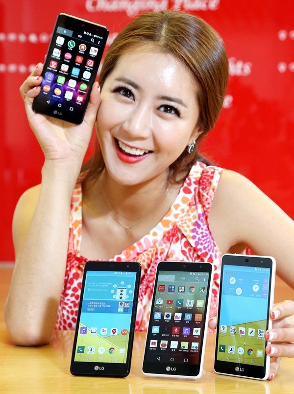 LG�����¿��ֻ�band Play��1W������